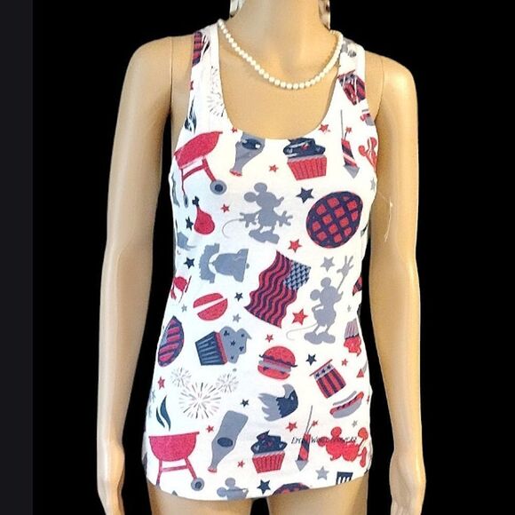 NWT Women's Size XS Disney Epcot World Showcase 100% Cotton 4th of July Tank Top - Picture 1 of 12